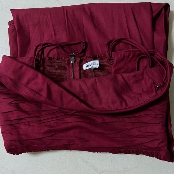 Reformation Lissa Dress - Cherry - Picture 6 of 7